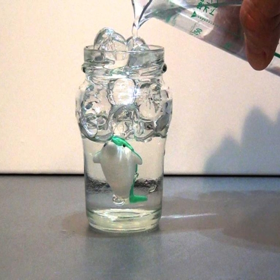 消しゴムBOXが浮き上がる実験