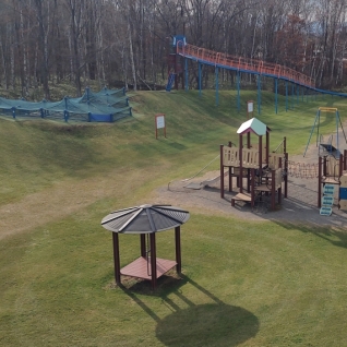 【幕別町忠類 ナウマン公園】きれいな遊具がゆったり配置の公園に行ってみた！